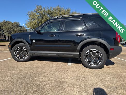 Used 2025 Ford Bronco Sport Outer Banks image 7