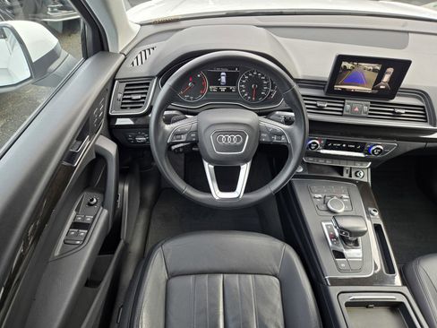 Used 2018 Audi Q5 2.0T Premium w/ Convenience Package image 12