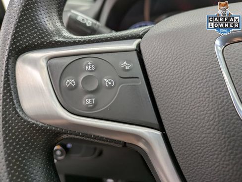 Used 2024 GMC Terrain SLE FWD image 17