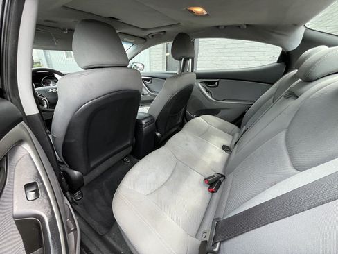 Used 2013 Hyundai Elantra GLS w/ Preferred Pkg FWD image 11