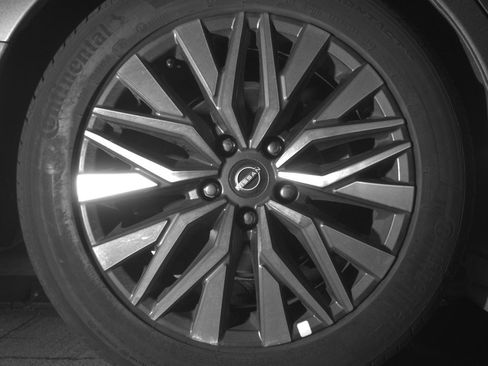 Used 2025 Nissan Altima 2.5 SV image 15