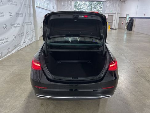 Used 2025 Mercedes-Benz C 300 4MATIC Sedan image 6