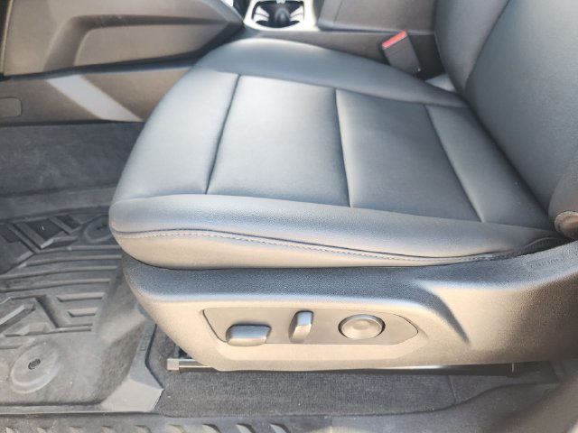 Used 2026 Chevrolet Colorado Trail Boss AWD/4WD image 25