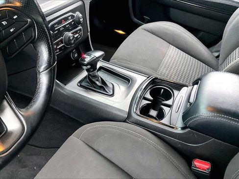 Used 2022 Dodge Charger R/T w/ Blacktop Package image 12