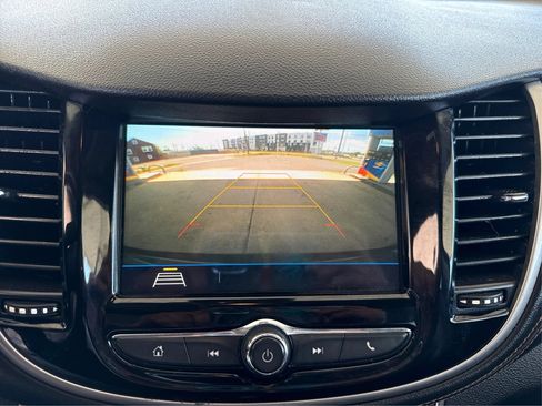 Used 2018 Chevrolet Trax LT w/ Sun & Sound Package AWD/4WD image 25