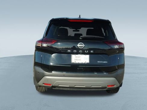 Used 2023 Nissan Rogue SV image 8