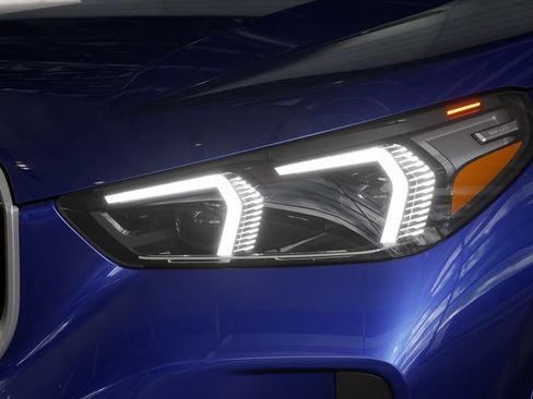 Used 2025 BMW X1 xDrive28i w/ M Sport Package image 30