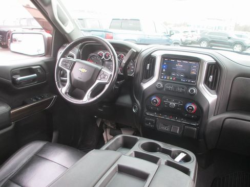 Used 2021 Chevrolet Silverado 1500 LT w/ Z71 Off-Road Package image 19