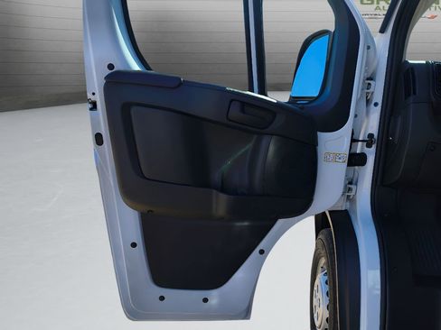 New 2026 RAM ProMaster 2500 w/ Convenience Group image 14