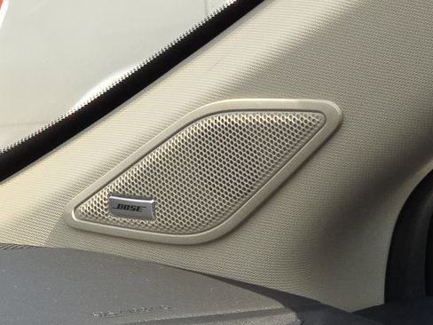 Used 2025 Nissan Murano SL image 12