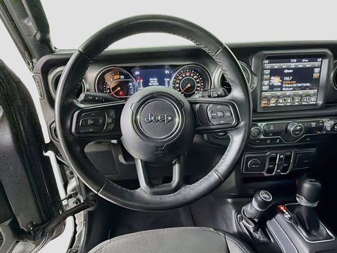 Used 2021 Jeep Wrangler Unlimited Sport AWD/4WD image 11