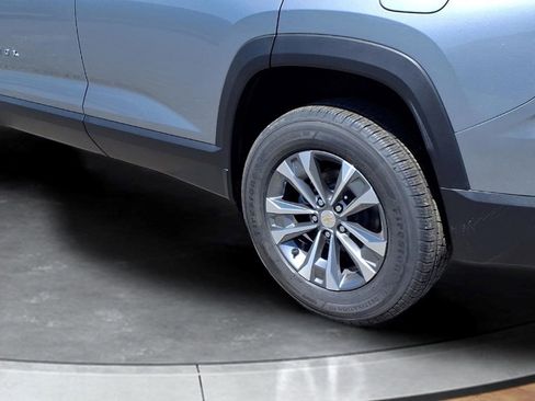 New 2026 Chevrolet Equinox LT w/ Convenience Package II FWD image 20