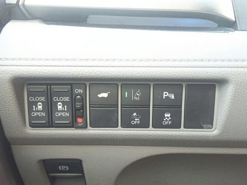 Used 2018 Honda Odyssey Elite image 29