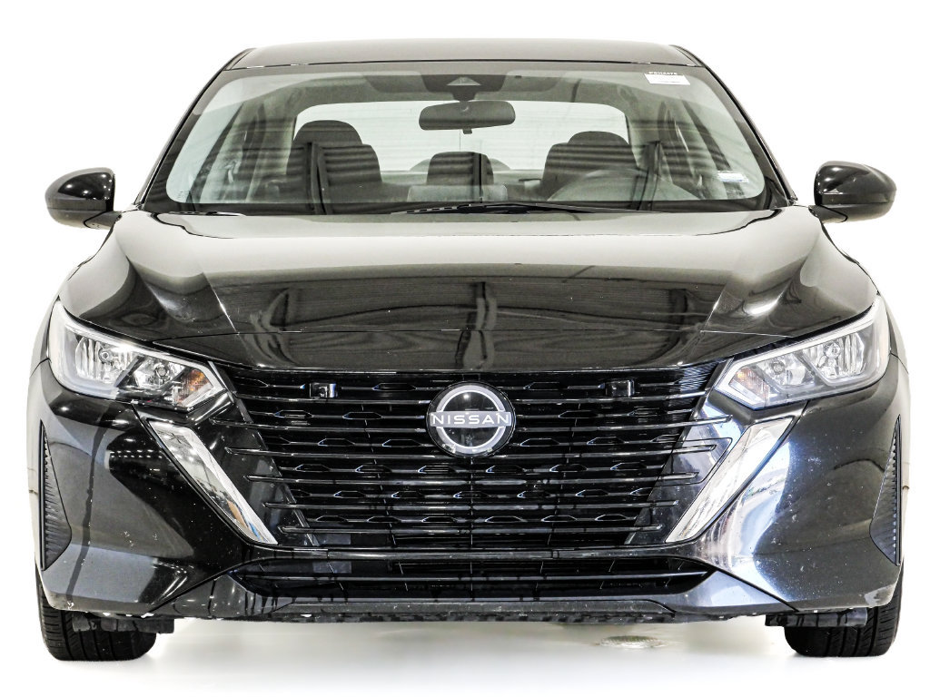 Used 2024 Nissan Sentra SV FWD image 2