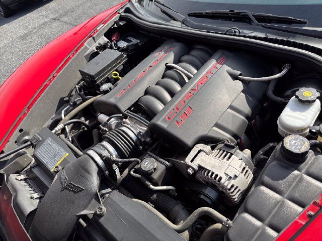 Used 2005 Chevrolet Corvette Convertible w/ Preferred Equipment Group RWD image 22
