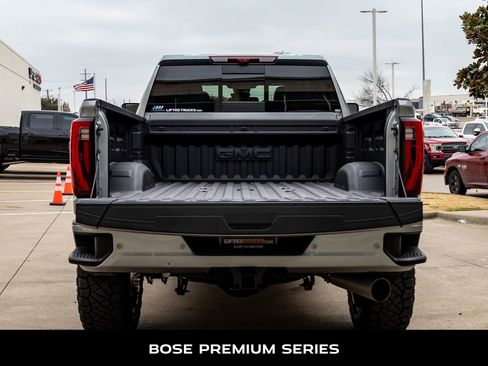 Used 2026 GMC Sierra 2500 Denali Ultimate image 9