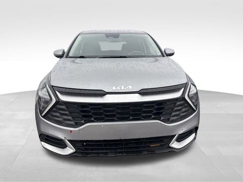 Certified 2024 Kia Sportage LX image 9