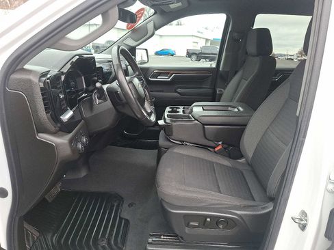 Used 2022 Chevrolet Silverado 1500 LT image 13