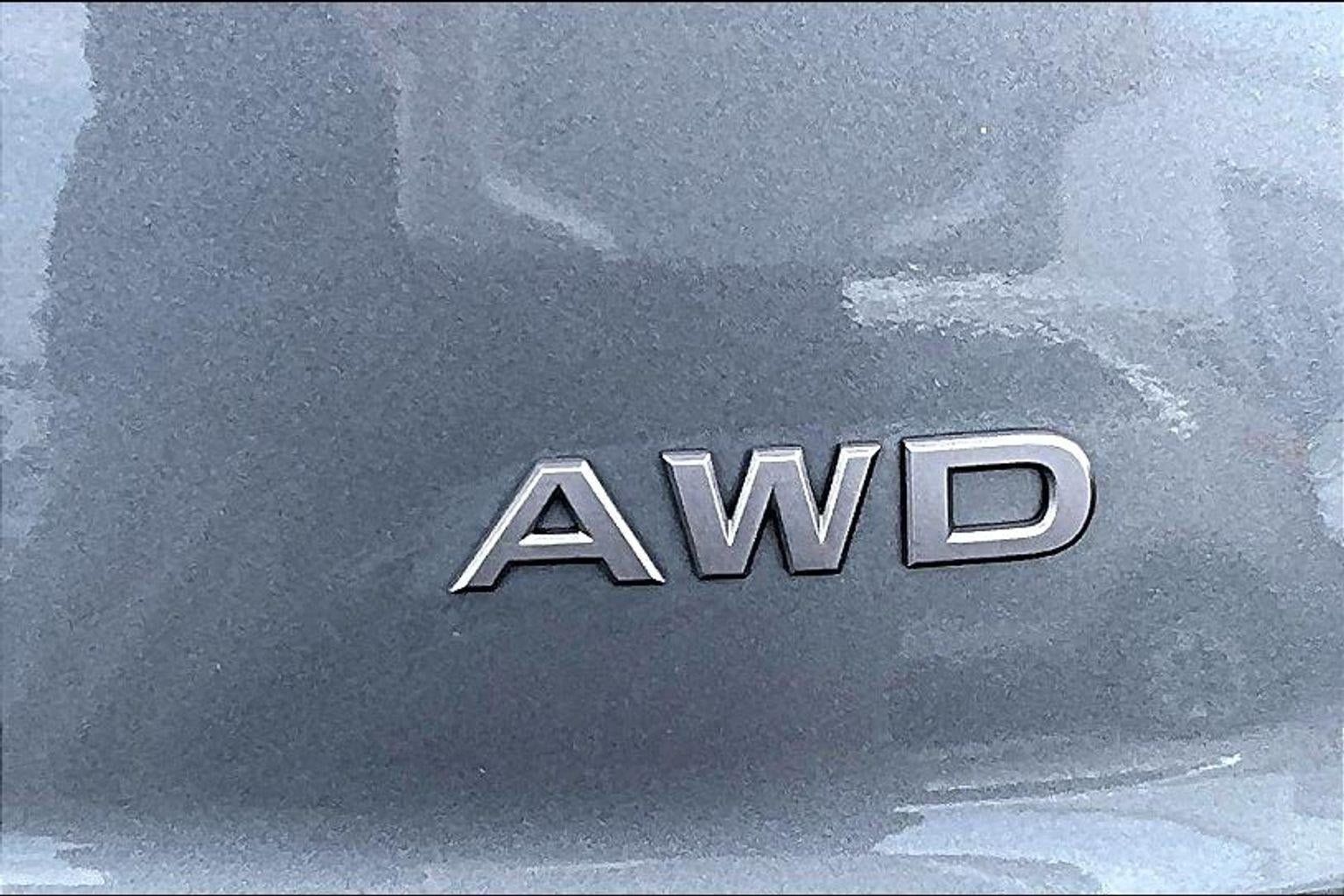 Used 2025 Nissan Rogue SV AWD/4WD image 8