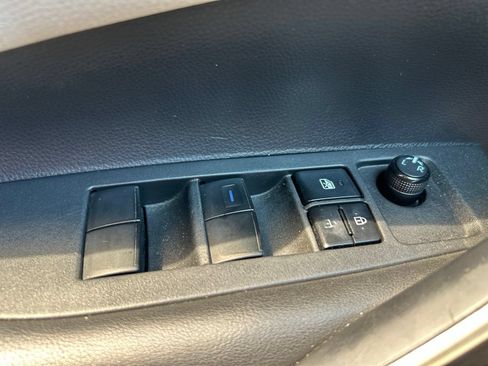 Used 2022 Toyota Corolla SE FWD image 24