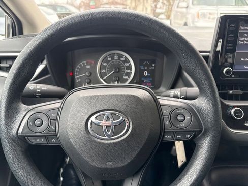 Used 2022 Toyota Corolla LE image 22