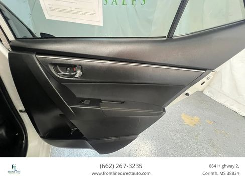 Used 2018 Toyota Corolla LE FWD image 23
