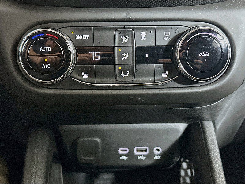 Used 2021 Chevrolet TrailBlazer LT w/ Convenience Package AWD/4WD image 16