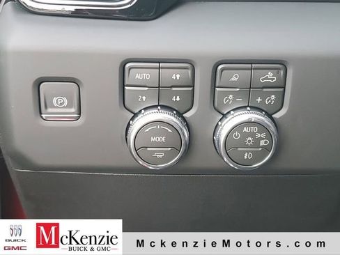 New 2026 GMC Sierra 1500 AT4 w/ AT4 Premium Package AWD/4WD image 20