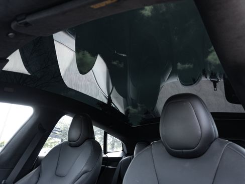 Used 2021 Tesla Model S Long Range AWD/4WD image 28