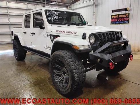 Used 2021 Jeep Gladiator Overland w/ Popular Equipment Package AWD/4WD image 1