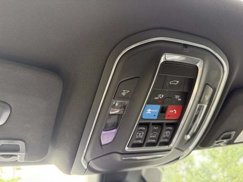 Used 2024 Jeep Grand Cherokee Limited 4xe AWD/4WD image 30
