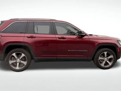 Used 2023 Jeep Grand Cherokee Limited w/ Trailer Tow Prep Group (B) image 10