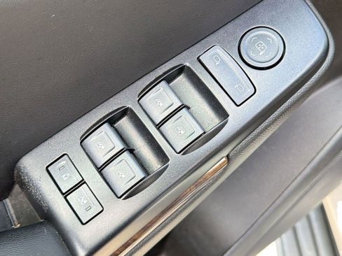 Used 2020 Chevrolet Tahoe LS w/ Enhanced Driver Alert Package image 12