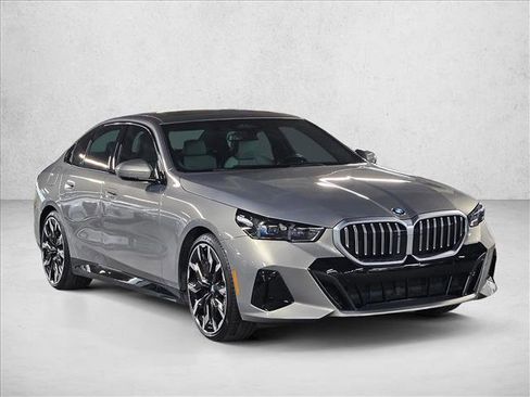 Certified 2024 BMW 530i w/ M Sport Package image 3