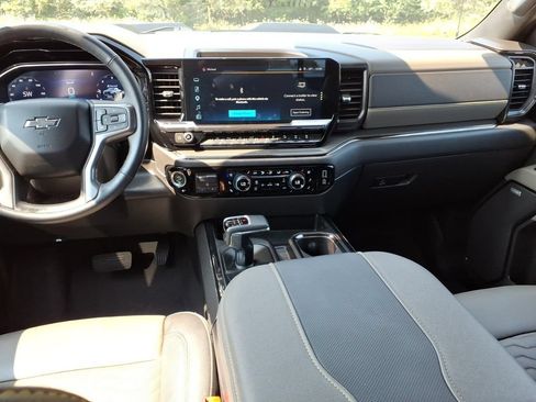 Used 2024 Chevrolet Silverado 1500 ZR2 w/ Technology Package AWD/4WD image 10