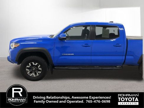 Used 2020 Toyota Tacoma TRD Off-Road image 3