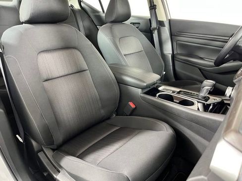 Used 2024 Nissan Altima 2.5 SV AWD/4WD image 39