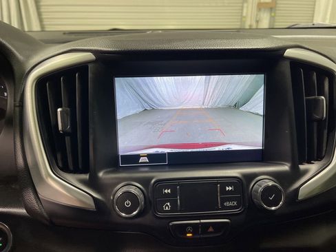 Used 2022 GMC Terrain SLT FWD image 38