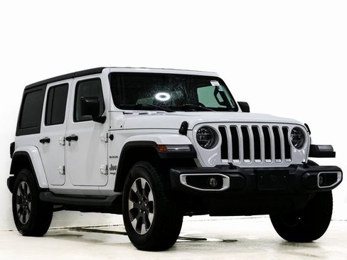 Used 2018 Jeep Wrangler Unlimited Sahara image 1