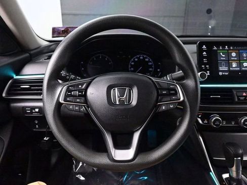 Used 2018 Honda Accord EX image 24
