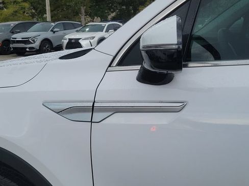 Used 2025 Kia Sorento S w/ Panoramic Sunroof Package FWD image 6