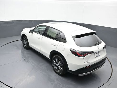Used 2024 Honda HR-V EX-L image 39