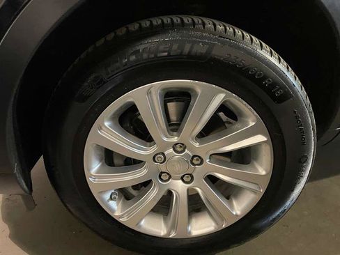 Used 2018 Land Rover Discovery Sport SE image 56