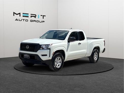 Used 2022 Nissan Frontier S RWD image 4