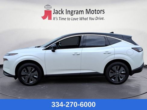 New 2025 Nissan Murano SL image 2