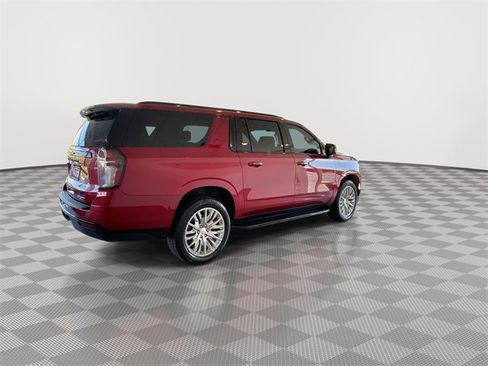 Certified 2023 Chevrolet Suburban RST w/ Luxury Package image 11