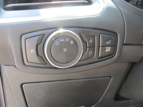 Certified 2024 Ford Edge Titanium image 33