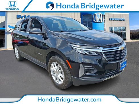 Used 2024 Chevrolet Equinox LT w/ LPO, Floor Liner Package AWD/4WD image 1