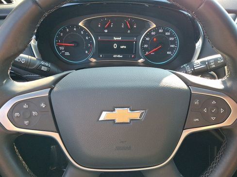 Used 2023 Chevrolet Traverse LT AWD/4WD image 21