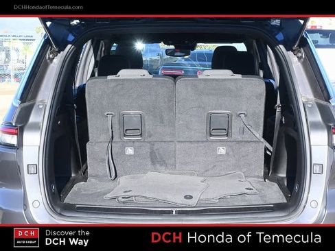 Used 2024 Jeep Grand Cherokee L Laredo image 20